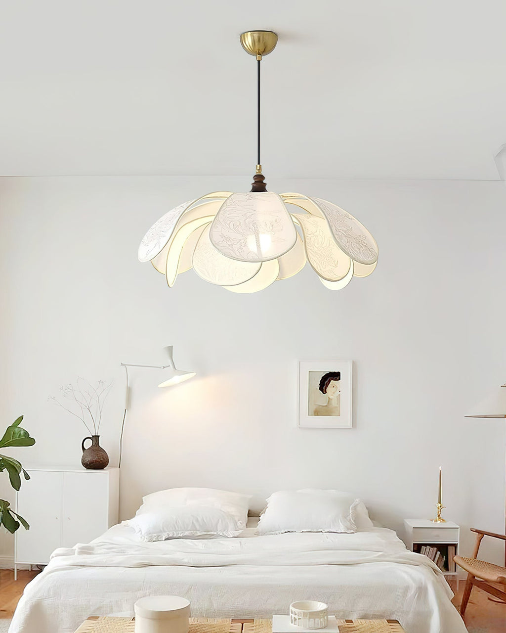 Liora Bloom Ceiling Pendant With Floral-Inspired Modern Design, E26/E27 LED Compatible