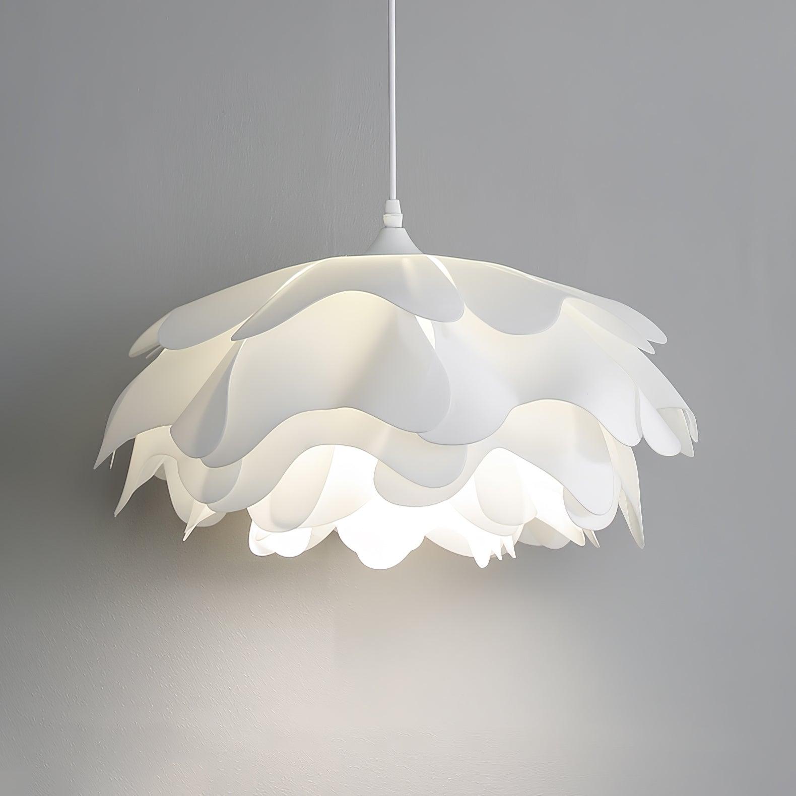 Pendant Light In White With Blossom Shape For Warm Ambience