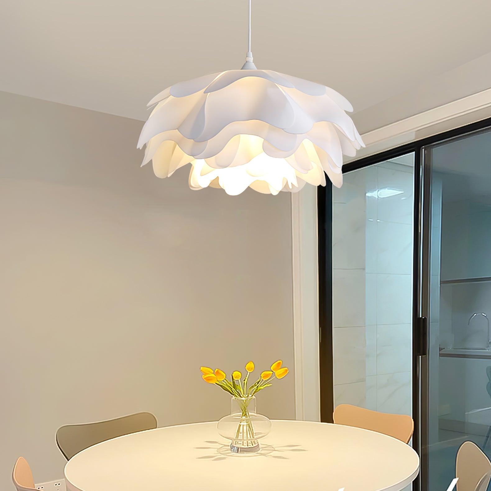 Pendant Light In White With Blossom Shape For Warm Ambience