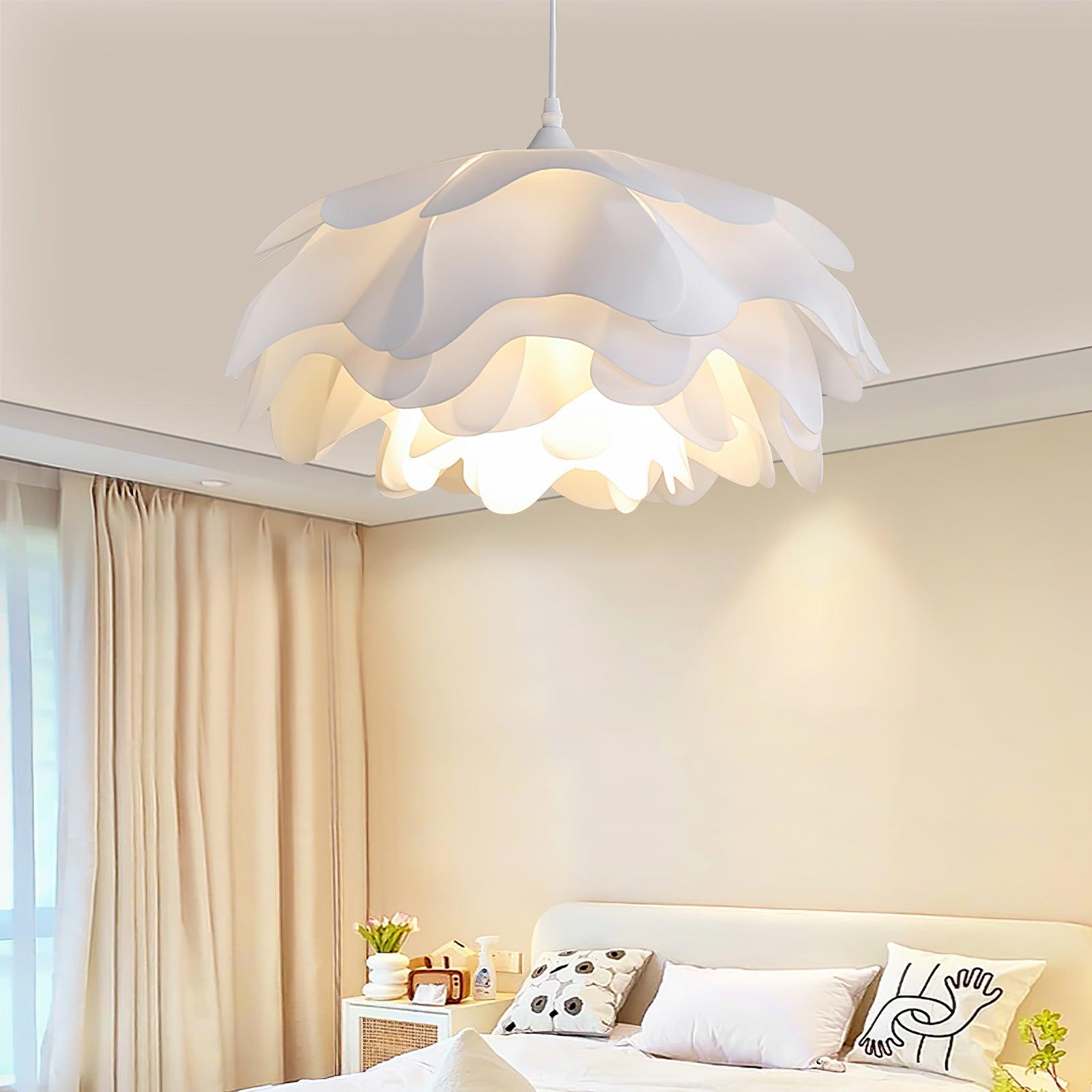 Pendant Light In White With Blossom Shape For Warm Ambience